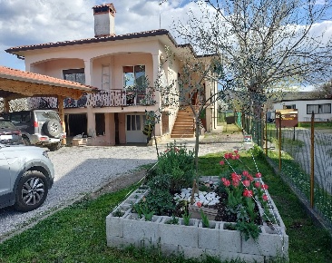 Foto Villa singola in Via Gorizia, Farra d'Isonzo Centro di 213 m²