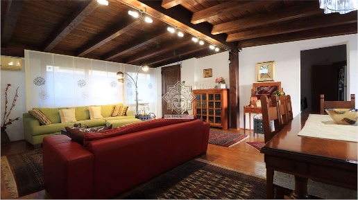 Foto Appartamento in Via Burgo, Siracusa Belvedere - Tremmilia di 185 m²