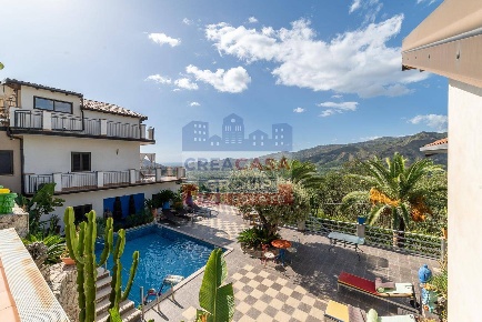 Foto Villa unifamiliare in C.da Cupparo, Graniti di 500 m² con 10 locali