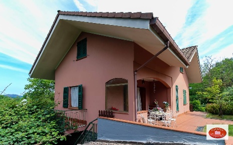 Foto Villa singola in Località Avilla, Sassello Centro di 130 m² in vendita