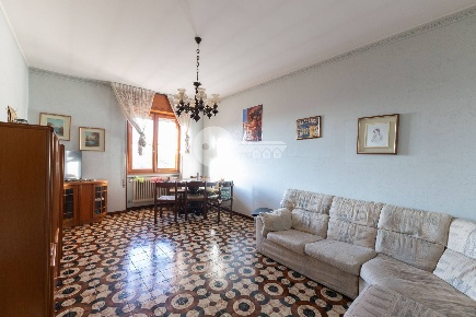 Foto Appartamento in Via Roma, Seniga Centro di 85 m² con 5 locali