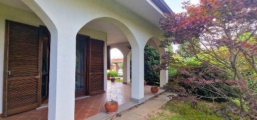 Foto Villa singola in Via Guido Gozzano, Salassa di 342 m² con 9 locali