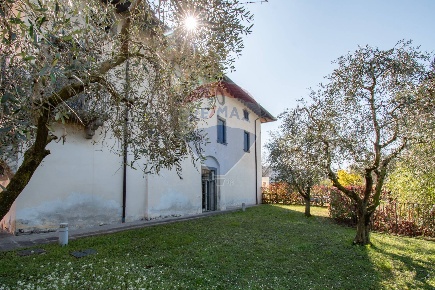 Foto Appartamento in Località Menzino, Monte Isola Menzino di 84 m²