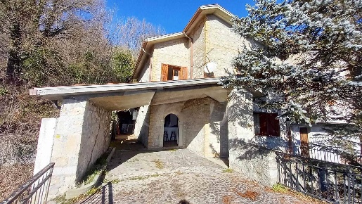 Foto Appartamento in CONTRADA PREDALVE, Rionero Sannitico di 150 m²