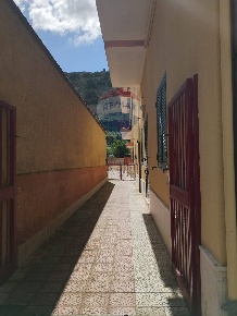 Foto Appartamento in viale primo maggio, Scicli Centro di 75 m² in vendita