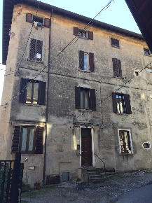 Foto Appartamento in Via Cavour, Caslino d'Erba in vendita