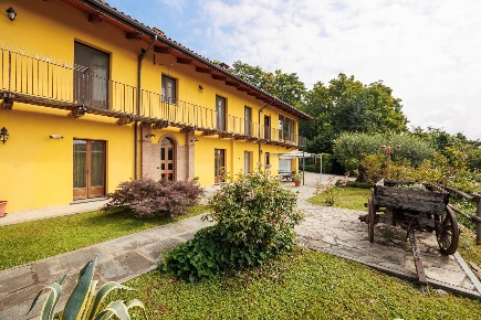 Foto Appartamento in Strada San Genesio, Castagneto Po San Genesio