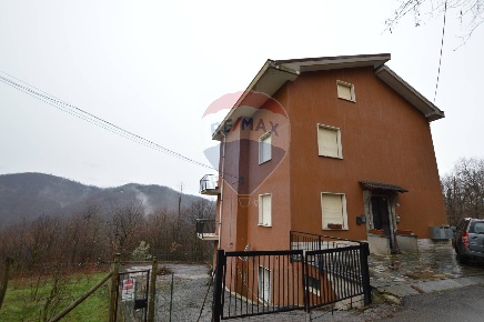 Foto Appartamento in via Comunale, Mallare Montefreddo di 77 m² in vendita