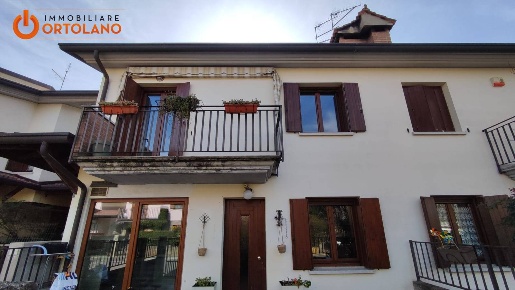 Foto Villa a schiera in via Pertini, San Pier d'Isonzo Centro di 97 m²