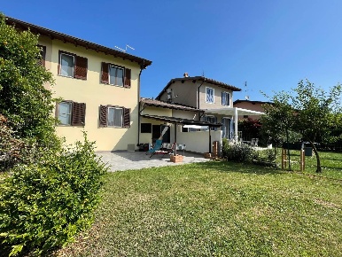 Foto Villa a schiera a Mairago Basiasco di 120 m² con 4 locali in vendita