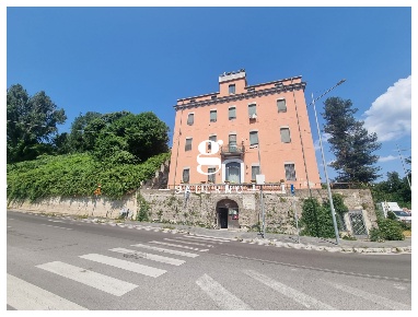 Foto Appartamento in dei Greci, Salerno Fratte - Matierno di 103 m²