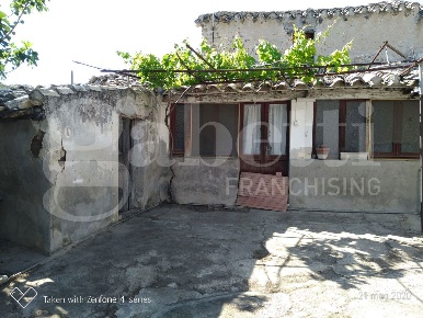Foto Villa singola a Sinnai Centro di 100 m² con 4 locali in vendita