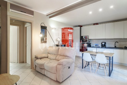 Foto Appartamento in Via Daniele Manin, Peschiera del Garda di 85 m²