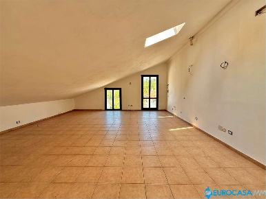 Foto Appartamento in Via Don Minzoni, Novi di Modena Centro di 131 m²