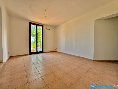 Foto Appartamento in Via Don Minzoni, Novi di Modena Centro di 96 m²