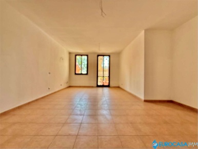 Foto Appartamento in Via Don Minzoni, Novi di Modena Centro di 96 m²