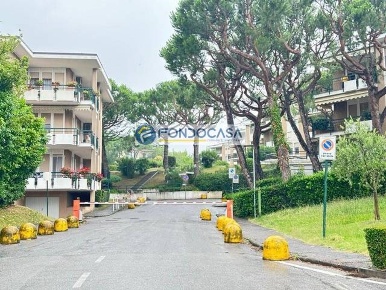 Foto Appartamento in via olimpia, Desenzano del Garda Desenzanino di 92 m²