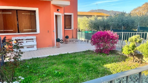 Foto Appartamento in via dei salici, Isola del Piano Centro di 73 m²