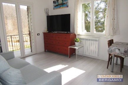 Foto Appartamento in via Milano, Fuipiano Valle Imagna Centro di 65 m²