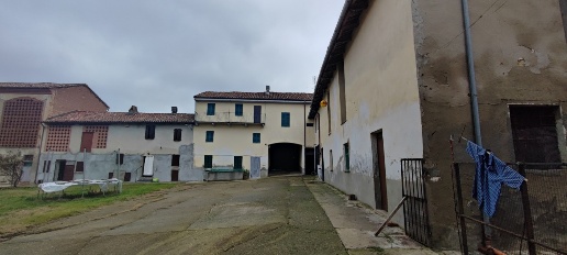 Foto Villa bifamiliare a Calliano Monferrato di 300 m² con 11 locali
