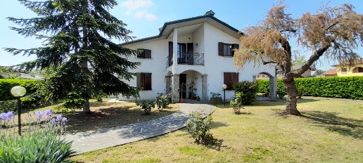 Foto Villa unifamiliare a Campospinoso Albaredo Campospinoso di 320 m²
