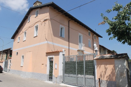 Foto Villa unifamiliare in via concordia, Gambarana di 150 m² con 4 locali