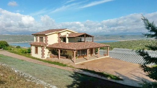 Foto Villa unifamiliare in LOCALITà BROGO, Sorradile di 300 m² con 5 locali