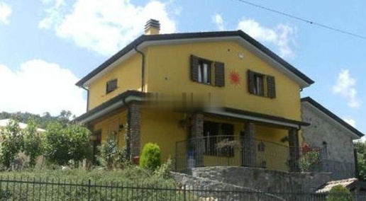 Foto Villa unifamiliare a Borghetto di Vara di 120 m² con 6 locali