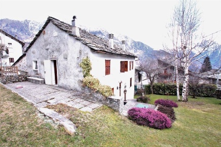 Foto Appartamento in Via San Bernardo, San Giacomo Filippo di 85 m²