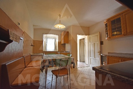 Foto Appartamento a Valfloriana di 110 m² con 4 locali in vendita