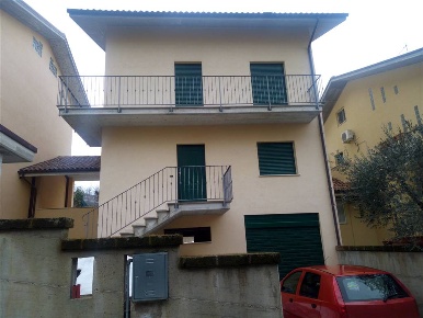 Foto Villa a schiera a San Martino sulla Marrucina Fonte Giardino di 320 m²