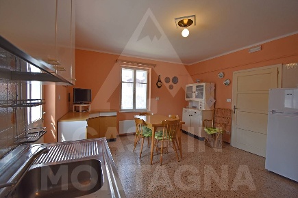 Foto Appartamento a Valfloriana di 116 m² con 4 locali in affitto