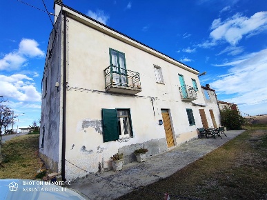 Foto Appartamento a Casalanguida Centro di 280 m² con 7 locali in vendita