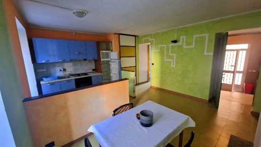 Foto Appartamento in Via Moncalvo 2, Sostegno Centro di 65 m² con 2 locali