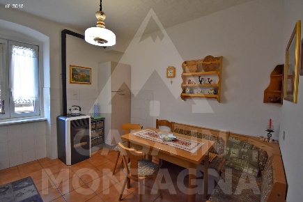 Foto Appartamento a Croviana Centro di 104 m² con 5 locali in vendita