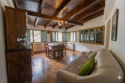 Foto Appartamento a Rocchetta Nervina di 90 m² con 4 locali in vendita