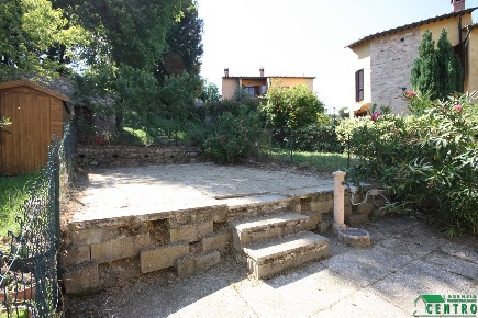 Foto Appartamento a Radicondoli Centro di 100 m² con 4 locali in vendita