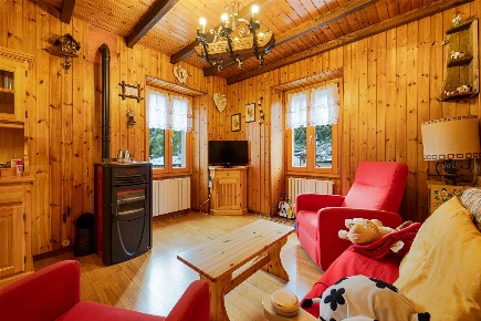 Foto Appartamento in Via Tini 11, Campodolcino Centro di 98 m² con 3 locali