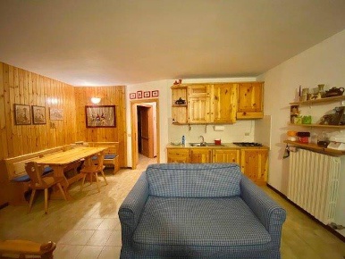 Foto Appartamento in Via Don Romeo Ballerini 23, Campodolcino Centro