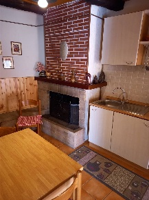 Foto Appartamento a Poggio San Marcello di 110 m² con 4 locali in affitto