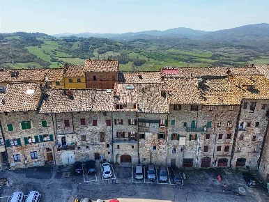 Foto Appartamento in VIA GAZZEI, Radicondoli Centro di 85 m² con 4 locali