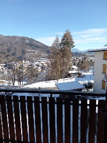 Foto Appartamento a Ampezzo Centro di 95 m² con 4 locali in vendita