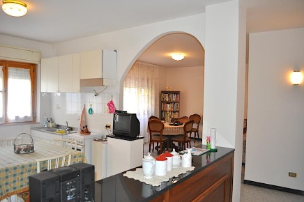 Foto Appartamento a Paciano di 130 m² con 8 locali in vendita