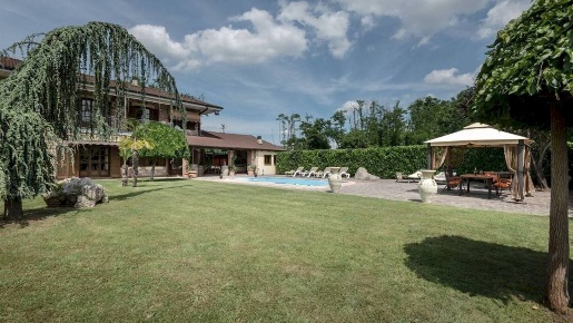 Foto Villa a schiera in Via Papa Giovanni XXIII, Bruno di 165 m² in vendita