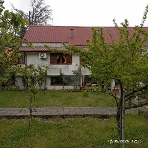 Foto Villa a schiera in Via Rettifilo, Domanico di 138 m² con 6 locali