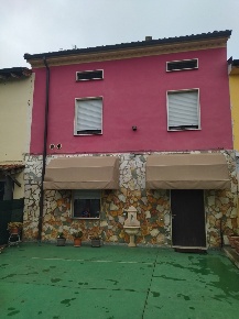 Foto Villa unifamiliare in VIA DEL REDENTORE 6, Motta Baluffi di 248 m²