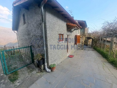 Foto Appartamento in Via Costa 8, Molini di Triora Andagna di 65 m²