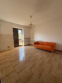 Foto Appartamento in Via Santa Geltrude Comensoli, Rota d'Imagna di 75 m²