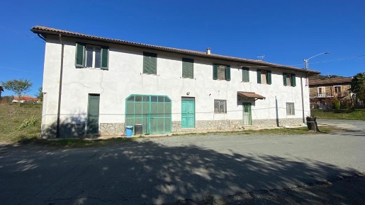 Foto Villa bifamiliare in SP334 1, Cartosio di 350 m² con 10 locali