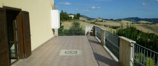 Foto Villa singola a Cossignano di 400 m² con 10 locali in vendita